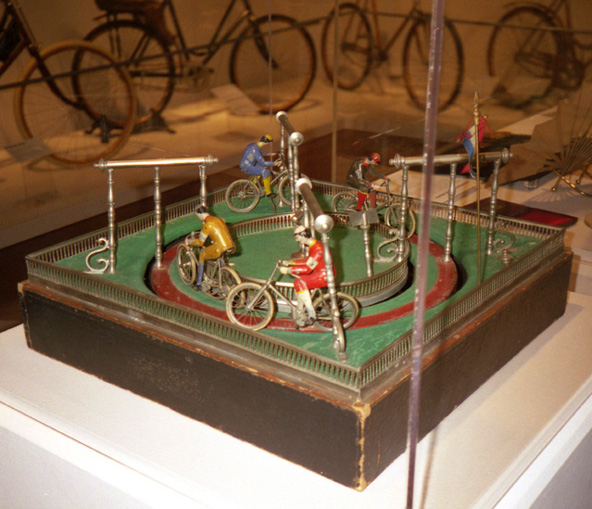 Mechanical Bicycle Race, ca. 1900<br>
Wind-up game<br>
Germany